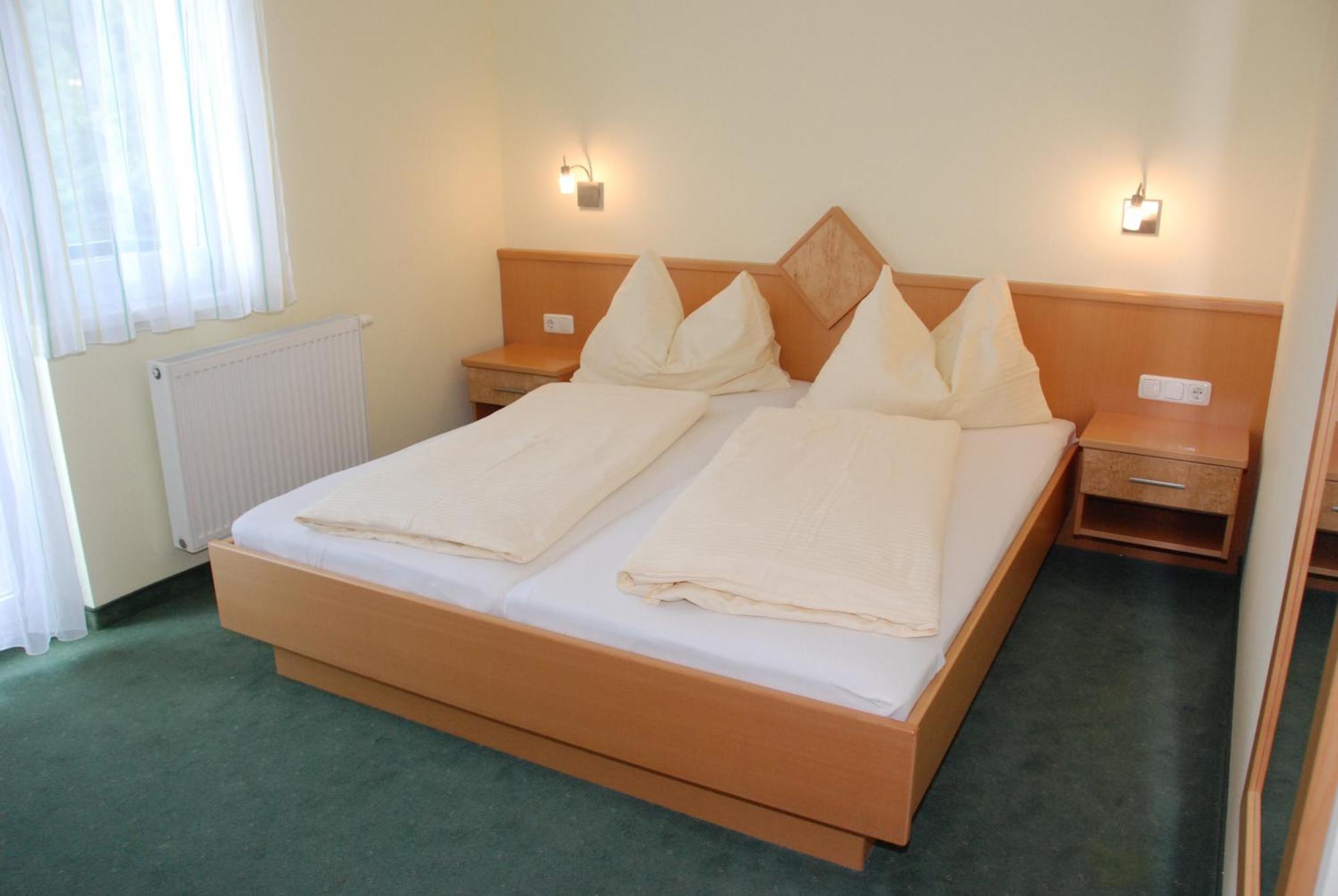 Gaestehaus Groeblacher Кёстенберг Экстерьер фото